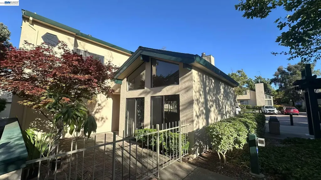 701 Ironwood Road Alameda CA 94502