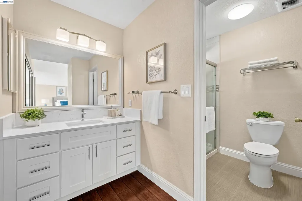 701 Ironwood Road Alameda CA 94502