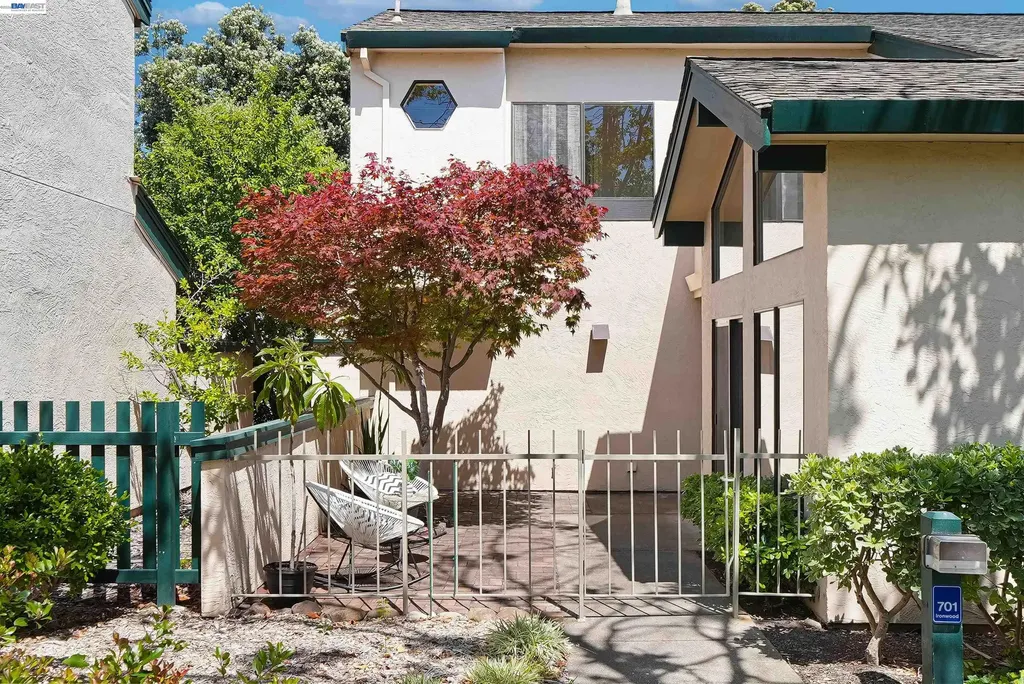 701 Ironwood Road Alameda CA 94502