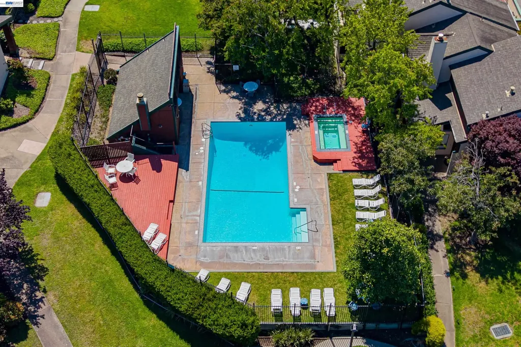 701 Ironwood Road Alameda CA 94502
