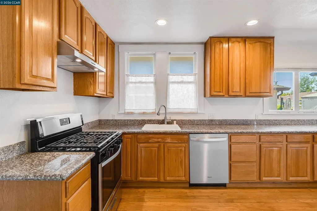 439 44th Street Richmond CA 94805