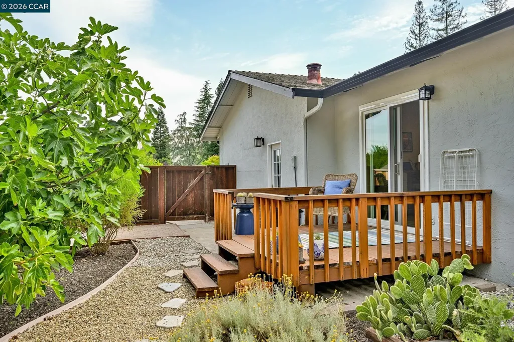56 Baja Loma Court Danville CA 94526