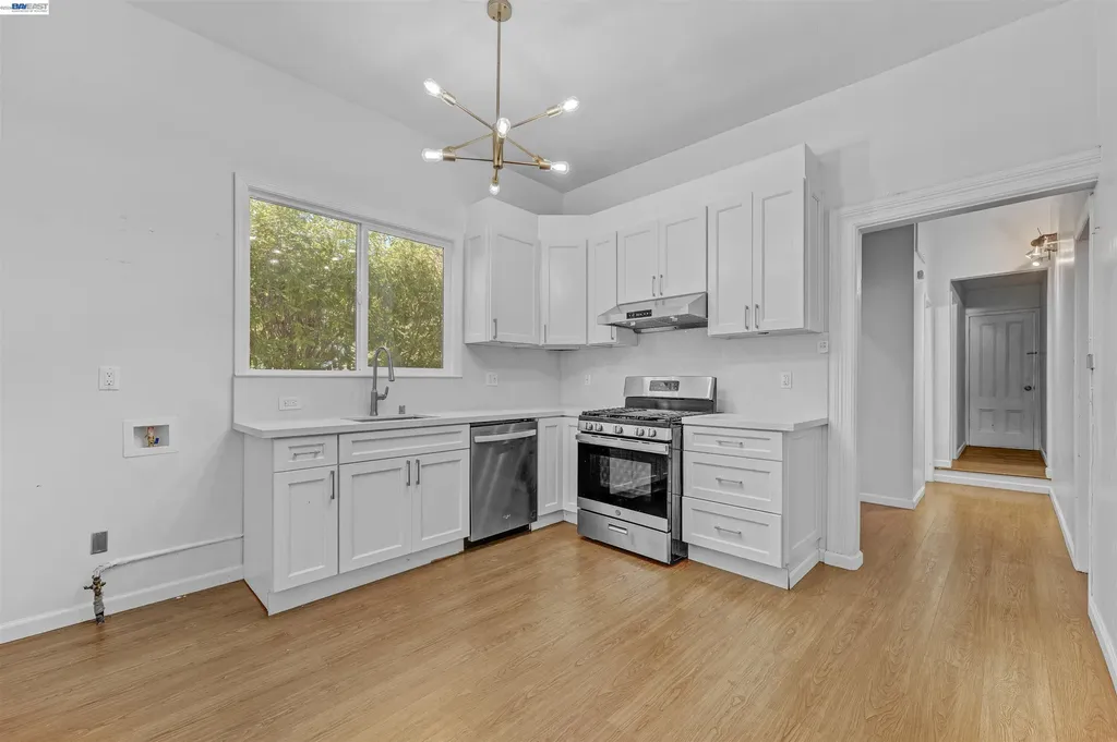 818 18th Street Oakland CA 94607