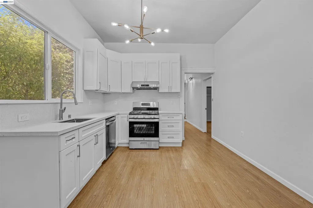 818 18th Street Oakland CA 94607