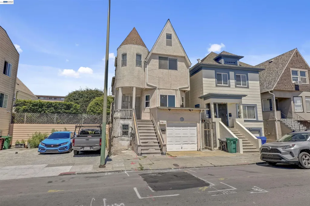 818 18th Street Oakland CA 94607