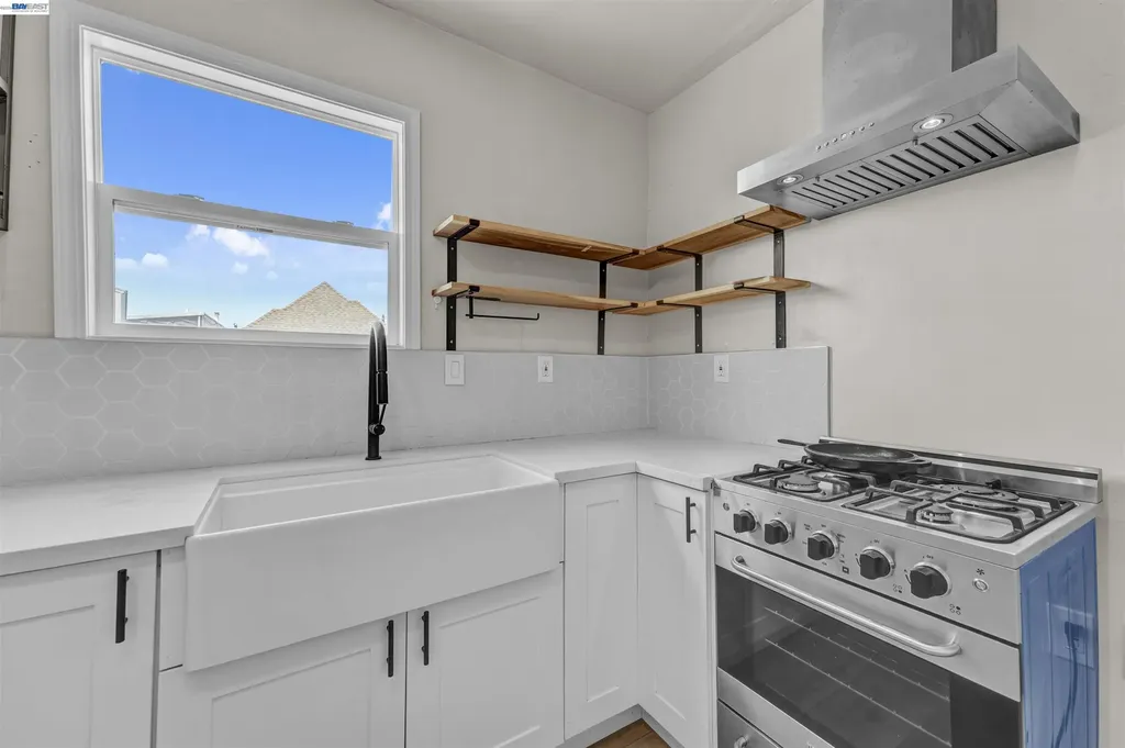 818 18th Street Oakland CA 94607