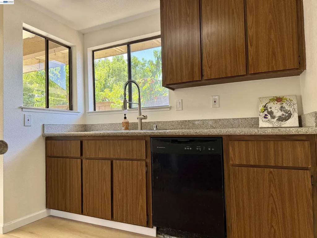 2400 Horizon Lane Antioch CA 94509