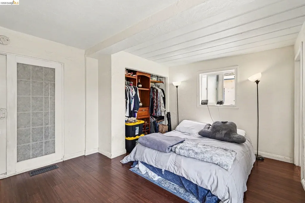 1288 107th Oakland CA 94603
