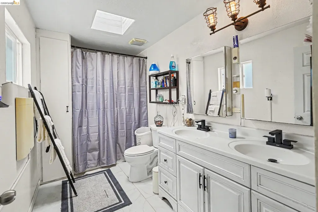 1288 107th Oakland CA 94603