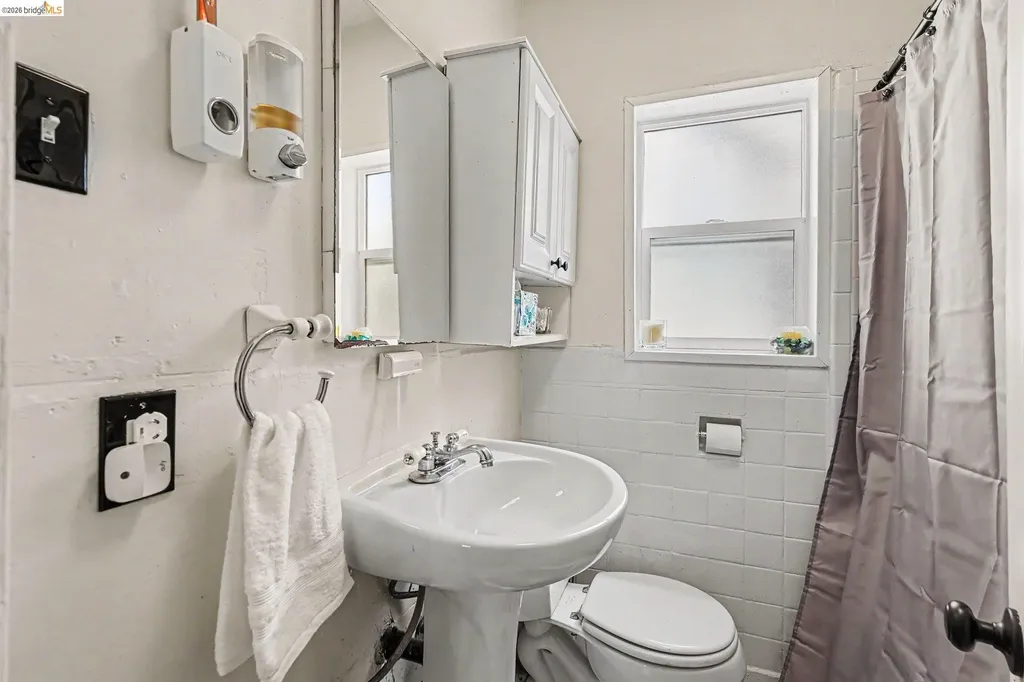 1288 107th Oakland CA 94603