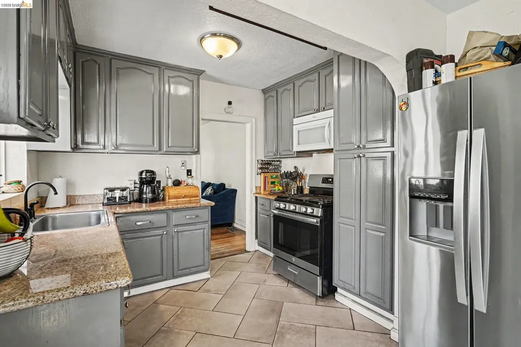 1288 107th Oakland CA 94603
