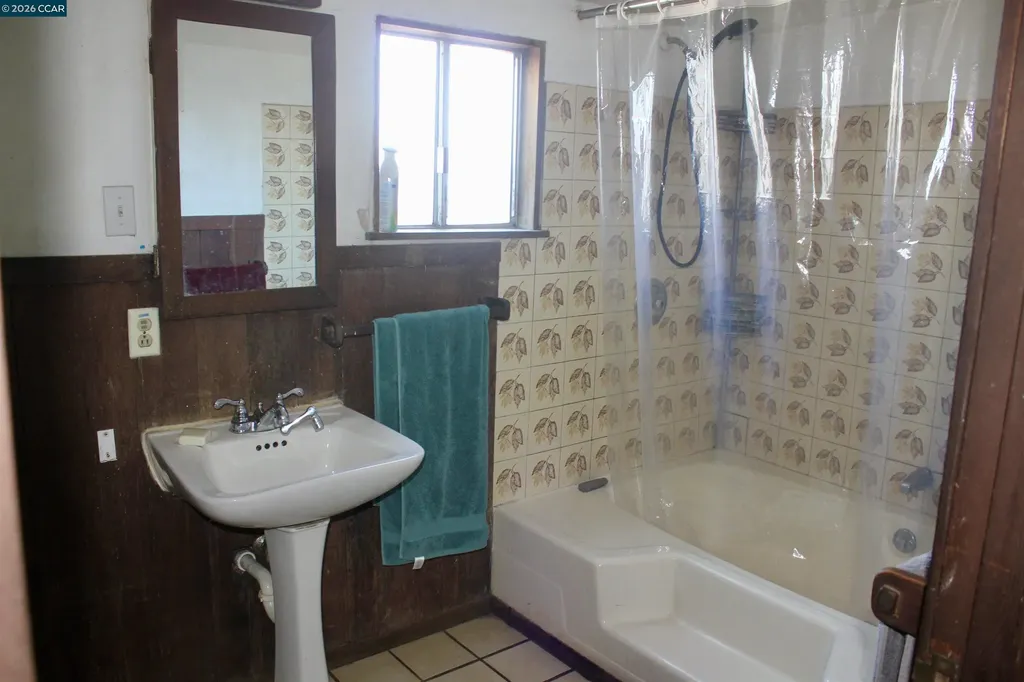 715 Santa Maria Road El Sobrante CA 94803