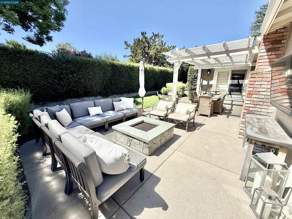 124 Meese Court Danville CA 94526