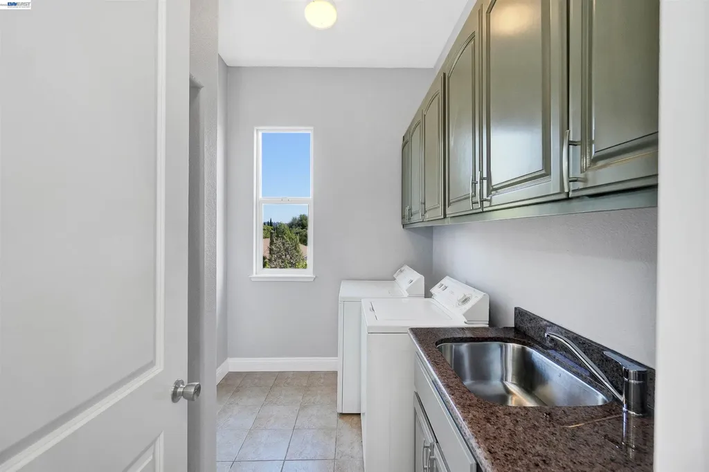 4101 Toddika Lane Castro Valley CA 94546