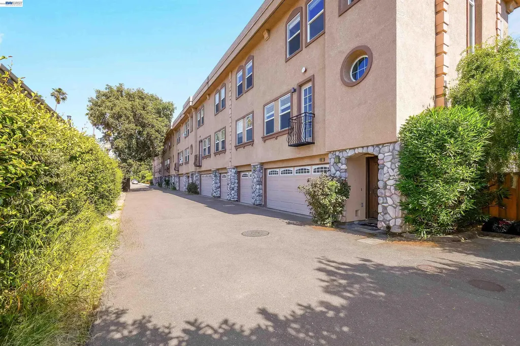 4101 Toddika Lane Castro Valley CA 94546
