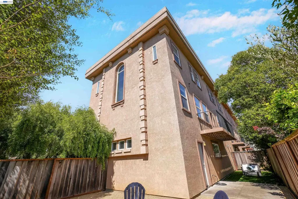 4101 Toddika Lane Castro Valley CA 94546