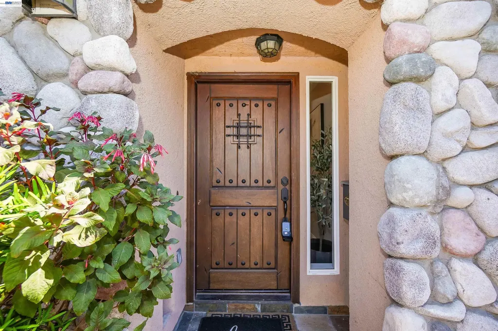 4101 Toddika Lane Castro Valley CA 94546
