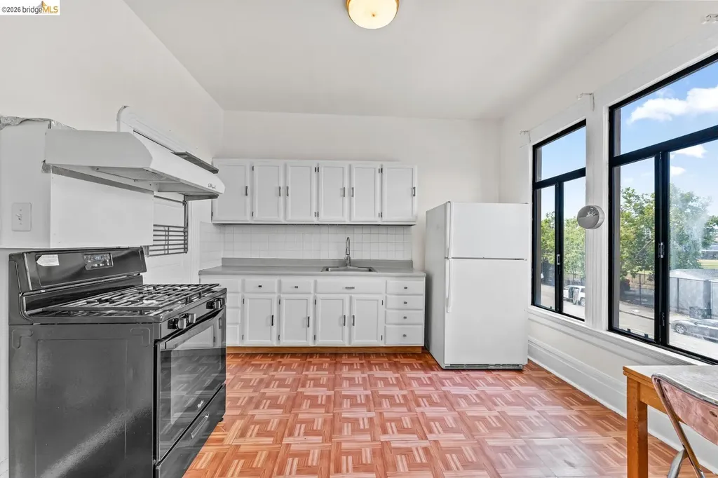 402 10th Street Oakland CA 94606