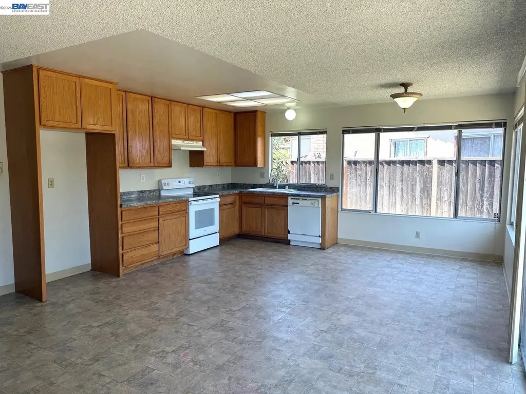 33457 Caliban Drive Fremont CA 94555