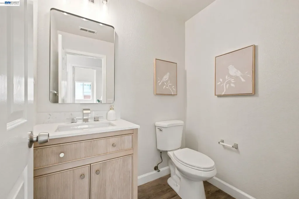 1895 Travertine Way Union City CA 94587