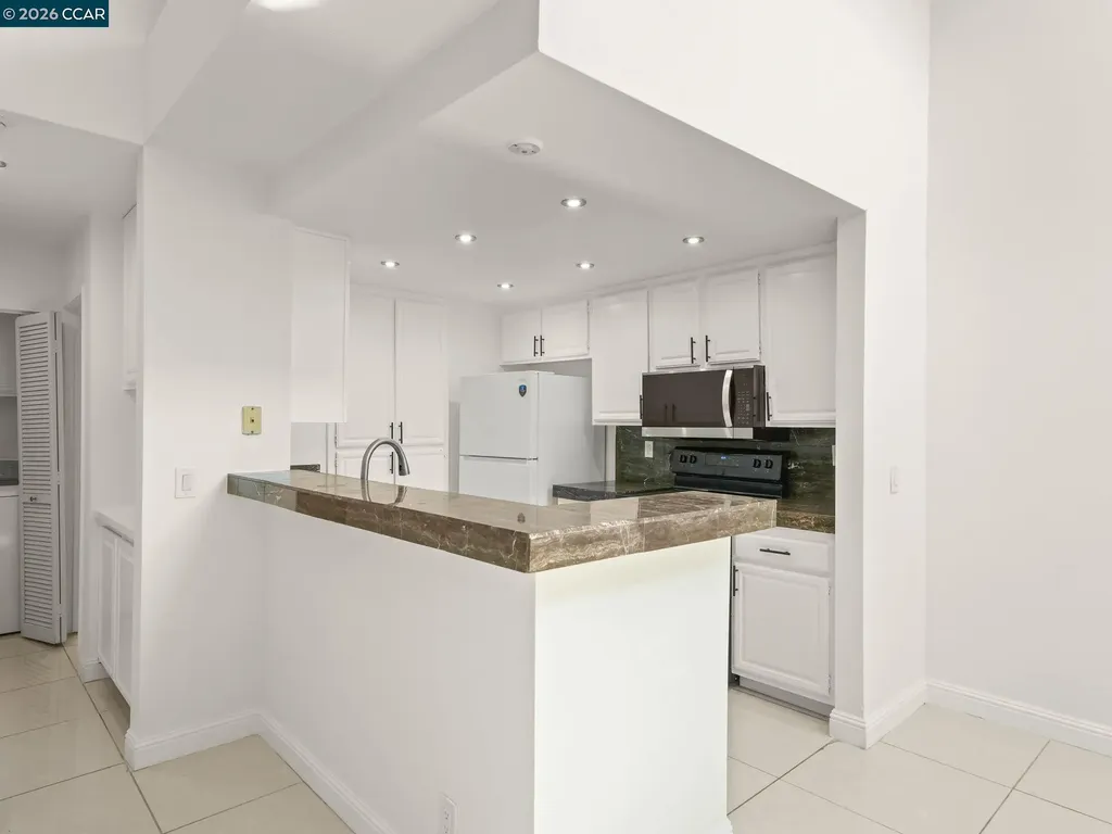 6204 Buena Vista Drive Newark CA 94560