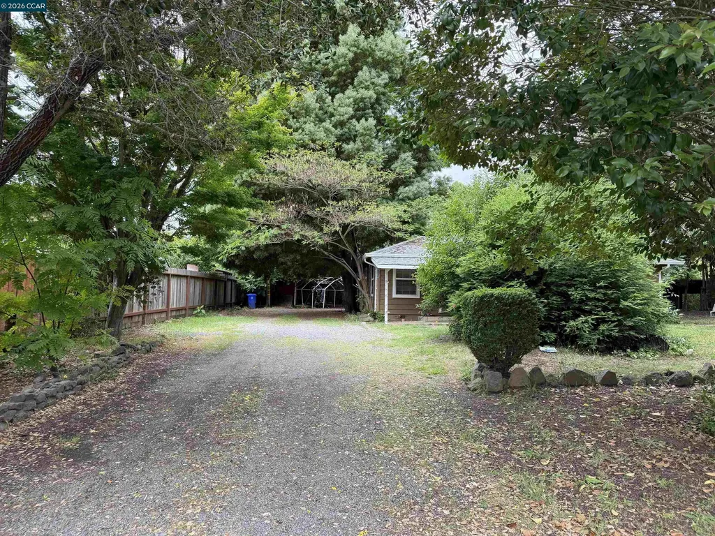 1038 Johnston Street Napa CA 94558