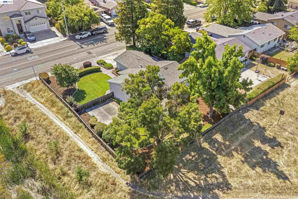 1596 Heather Lane Livermore CA 94551