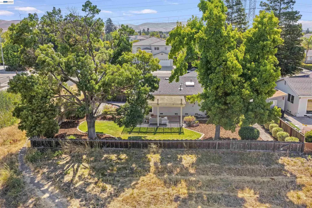 1596 Heather Lane Livermore CA 94551