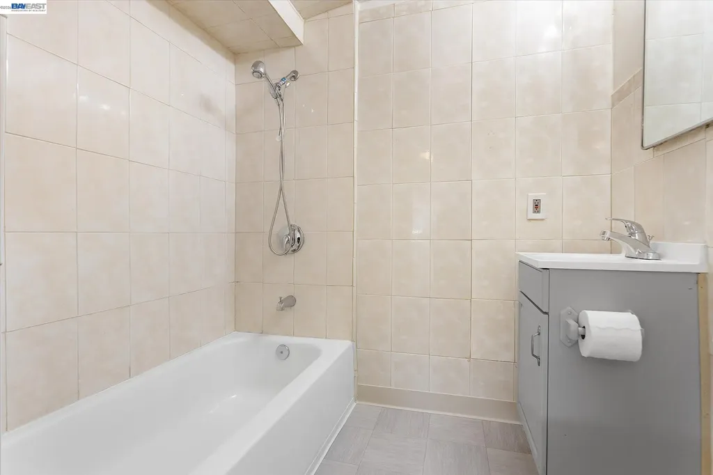 17265 Via Primero San Lorenzo CA 94580