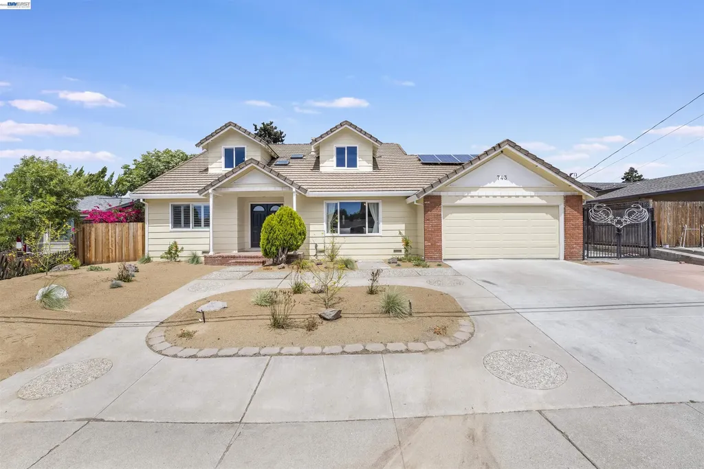 743 Ventura Drive Pittsburg CA 94565