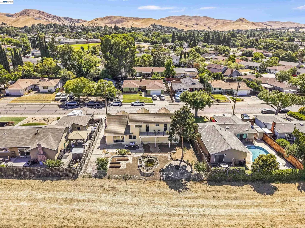 743 Ventura Drive Pittsburg CA 94565