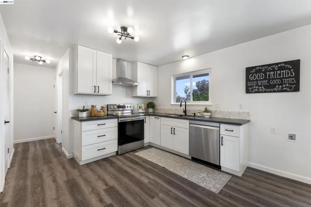 743 Ventura Drive Pittsburg CA 94565