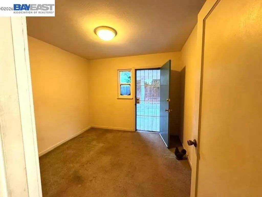 72 Andrew Avenue Pittsburg CA 94565