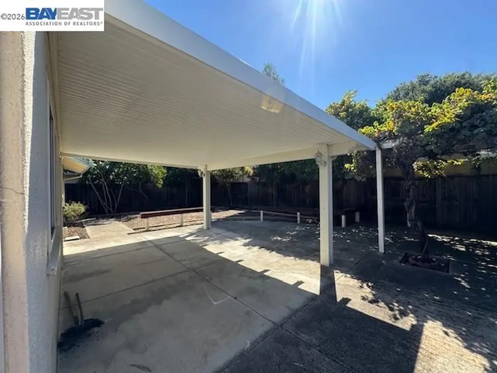 72 Andrew Avenue Pittsburg CA 94565