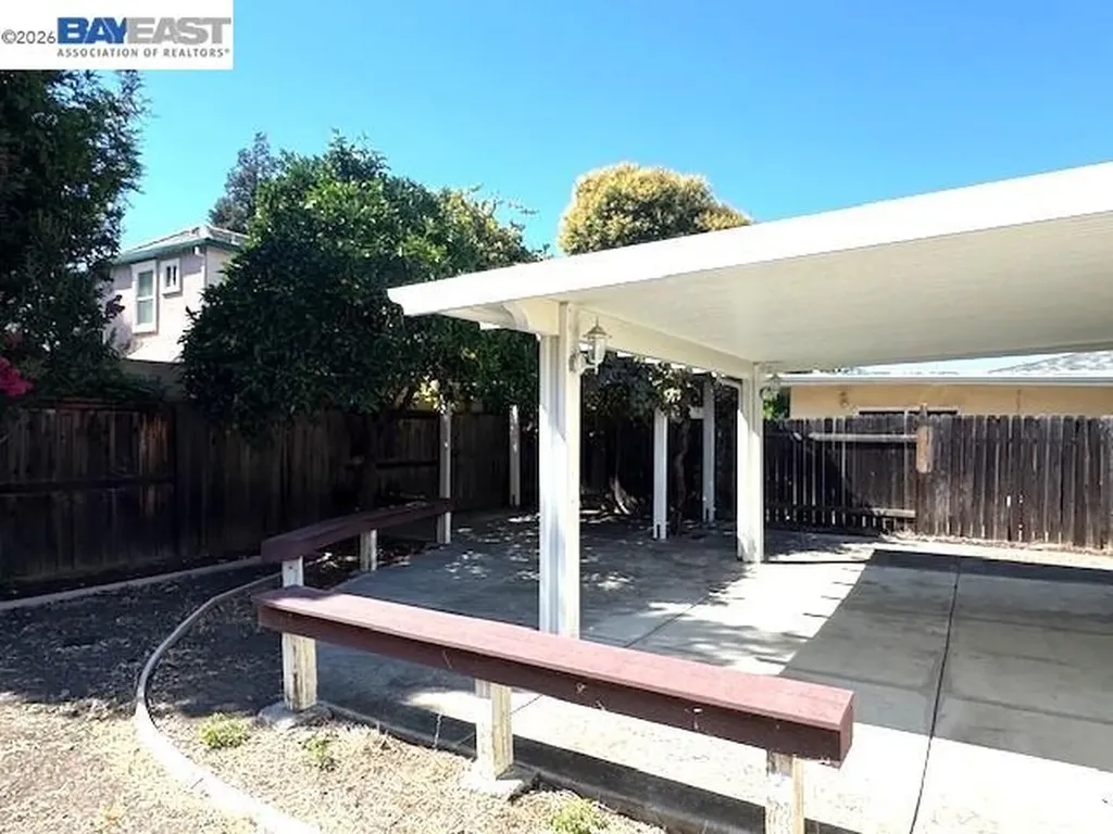 72 Andrew Avenue Pittsburg CA 94565