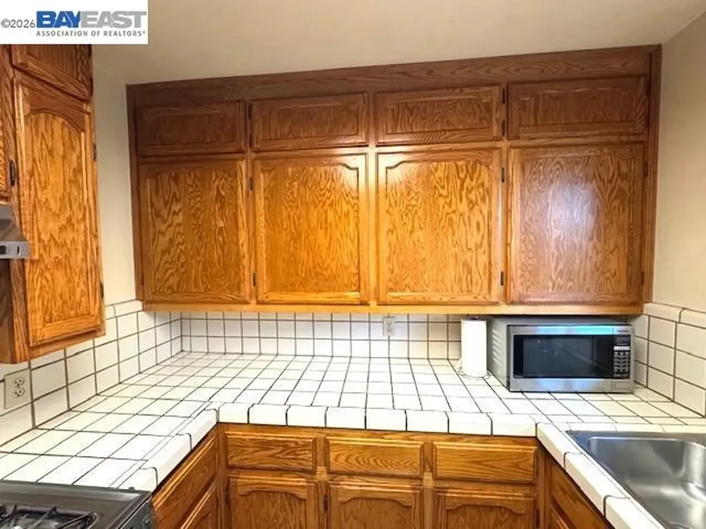 72 Andrew Avenue Pittsburg CA 94565