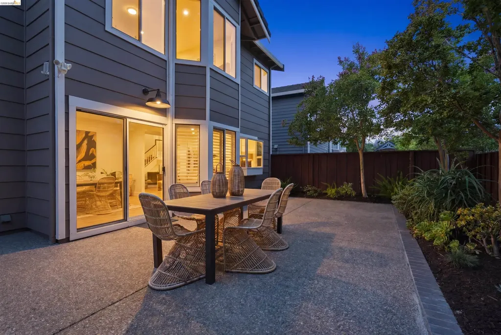 18911 Sydney Circle Castro Valley CA 94546
