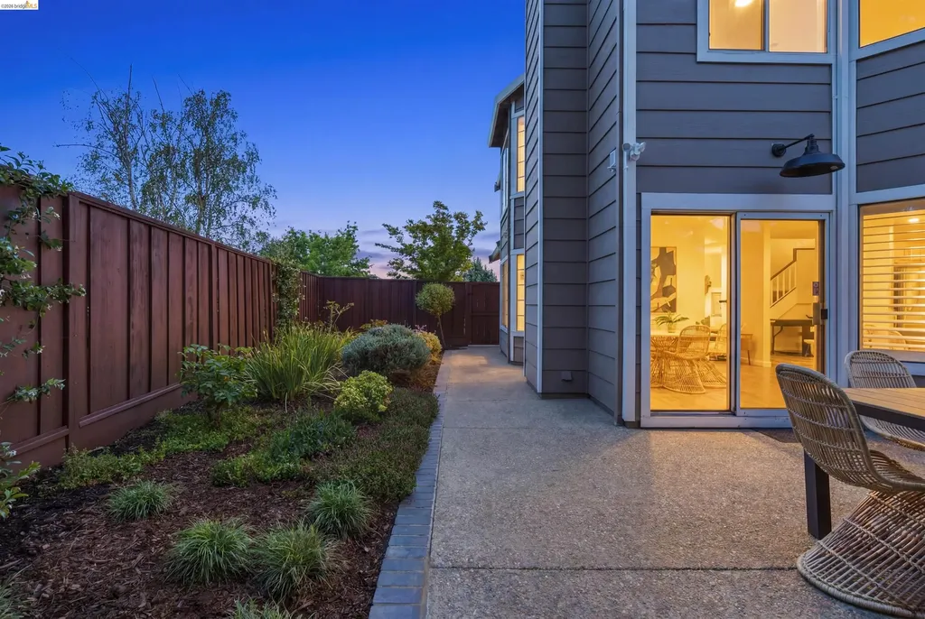 18911 Sydney Circle Castro Valley CA 94546