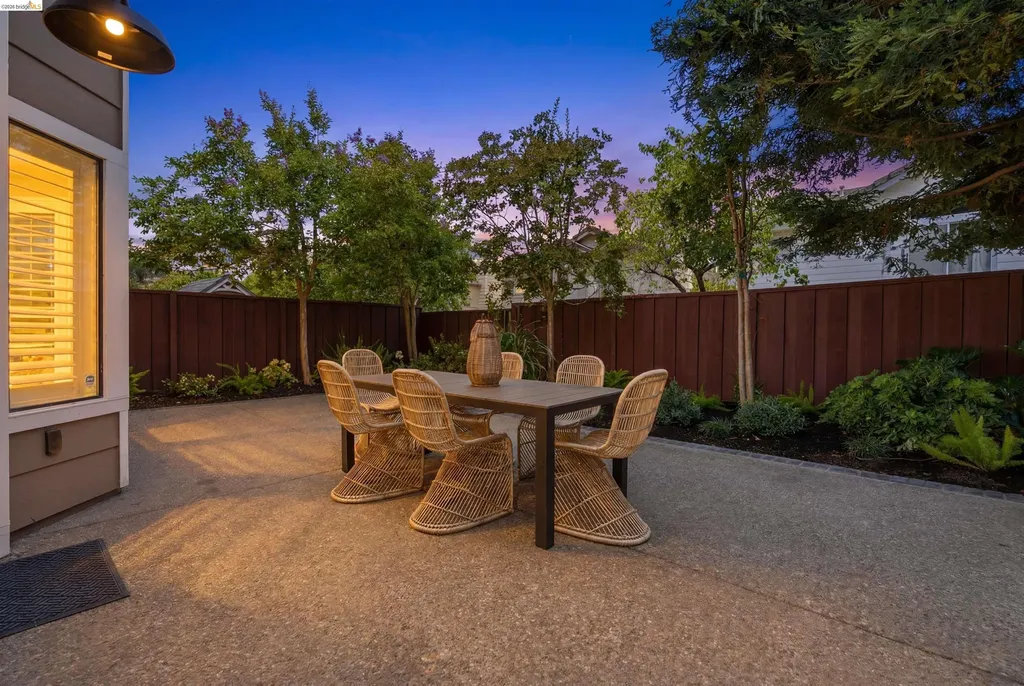 18911 Sydney Circle Castro Valley CA 94546