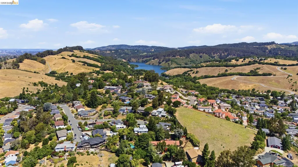 18911 Sydney Circle Castro Valley CA 94546