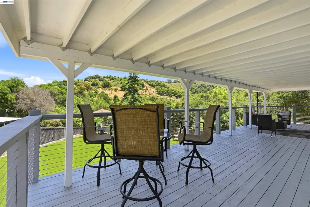 3910 Oak Hill Road Oakland CA 94605