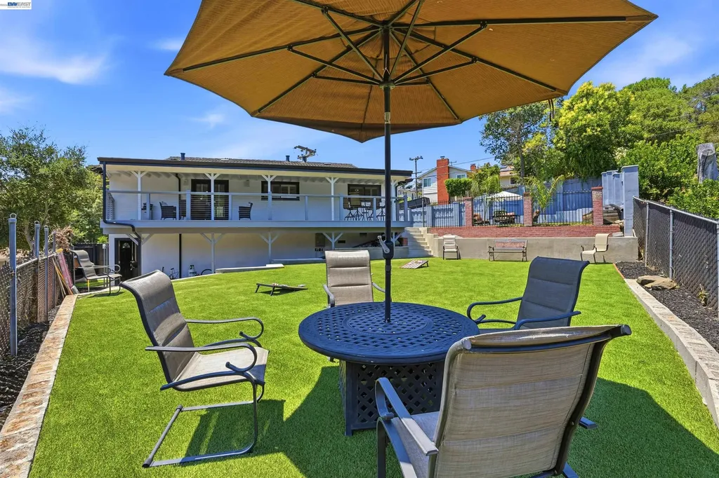 3910 Oak Hill Road Oakland CA 94605