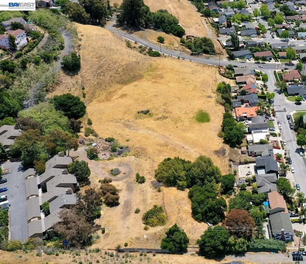 29831 Clearbrook Hayward CA 94544