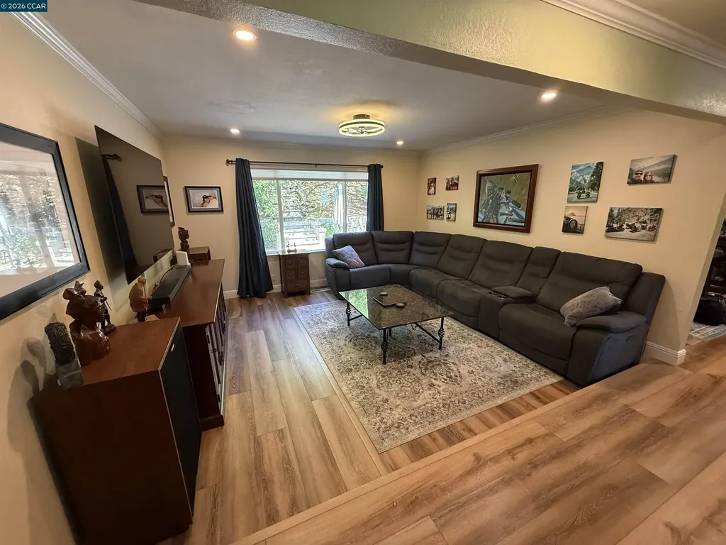 11 Mt Lee Place Clayton CA 94517