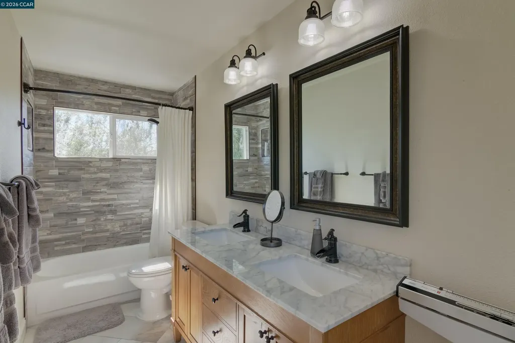 11 Mt Lee Place Clayton CA 94517