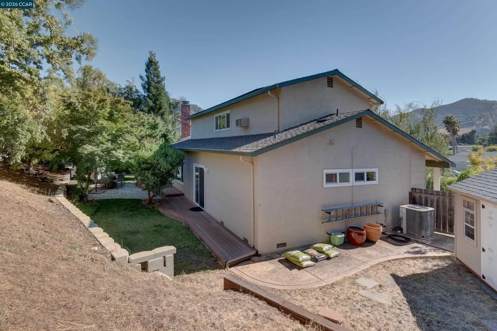 11 Mt Lee Place Clayton CA 94517