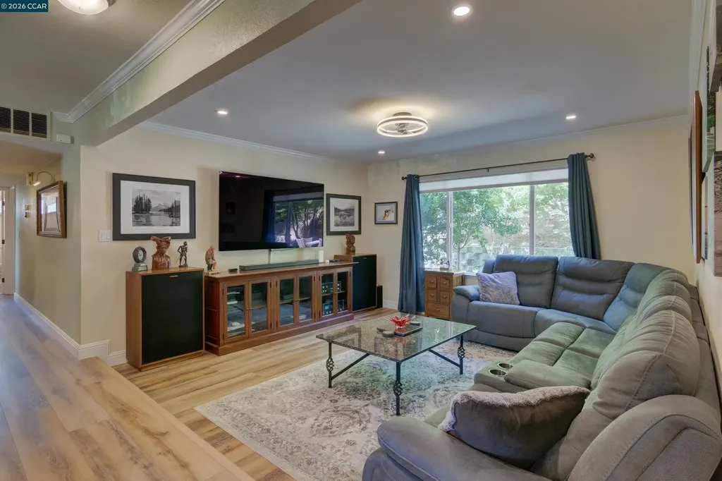 11 Mt Lee Place Clayton CA 94517