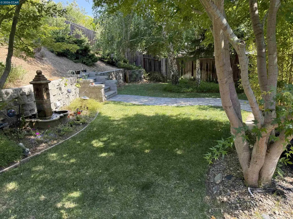 11 Mt Lee Place Clayton CA 94517