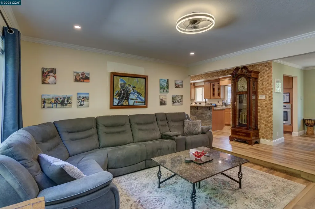 11 Mt Lee Place Clayton CA 94517