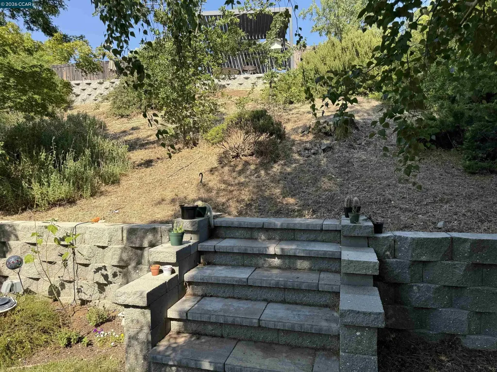 11 Mt Lee Place Clayton CA 94517